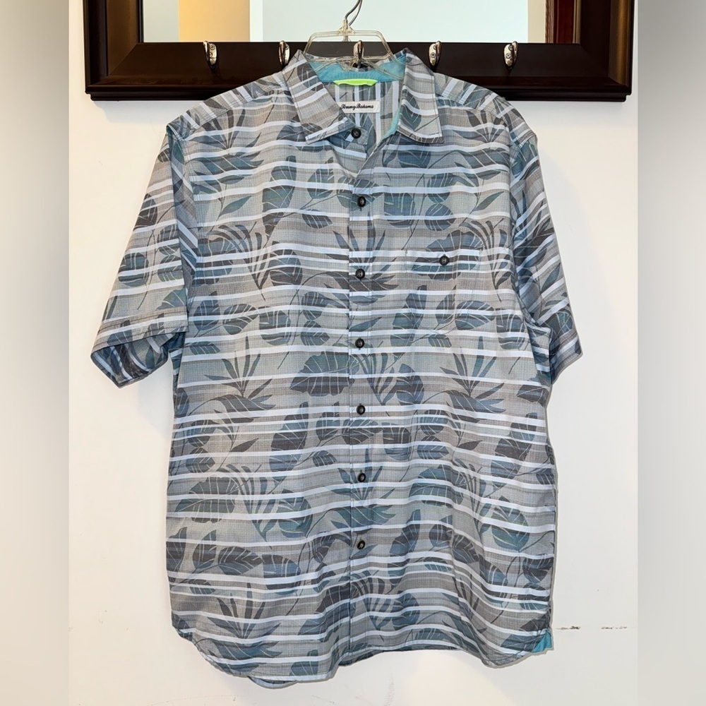 Tommy Bahama Floral Camp Shirt Mens Classic Hawaiian Size Large